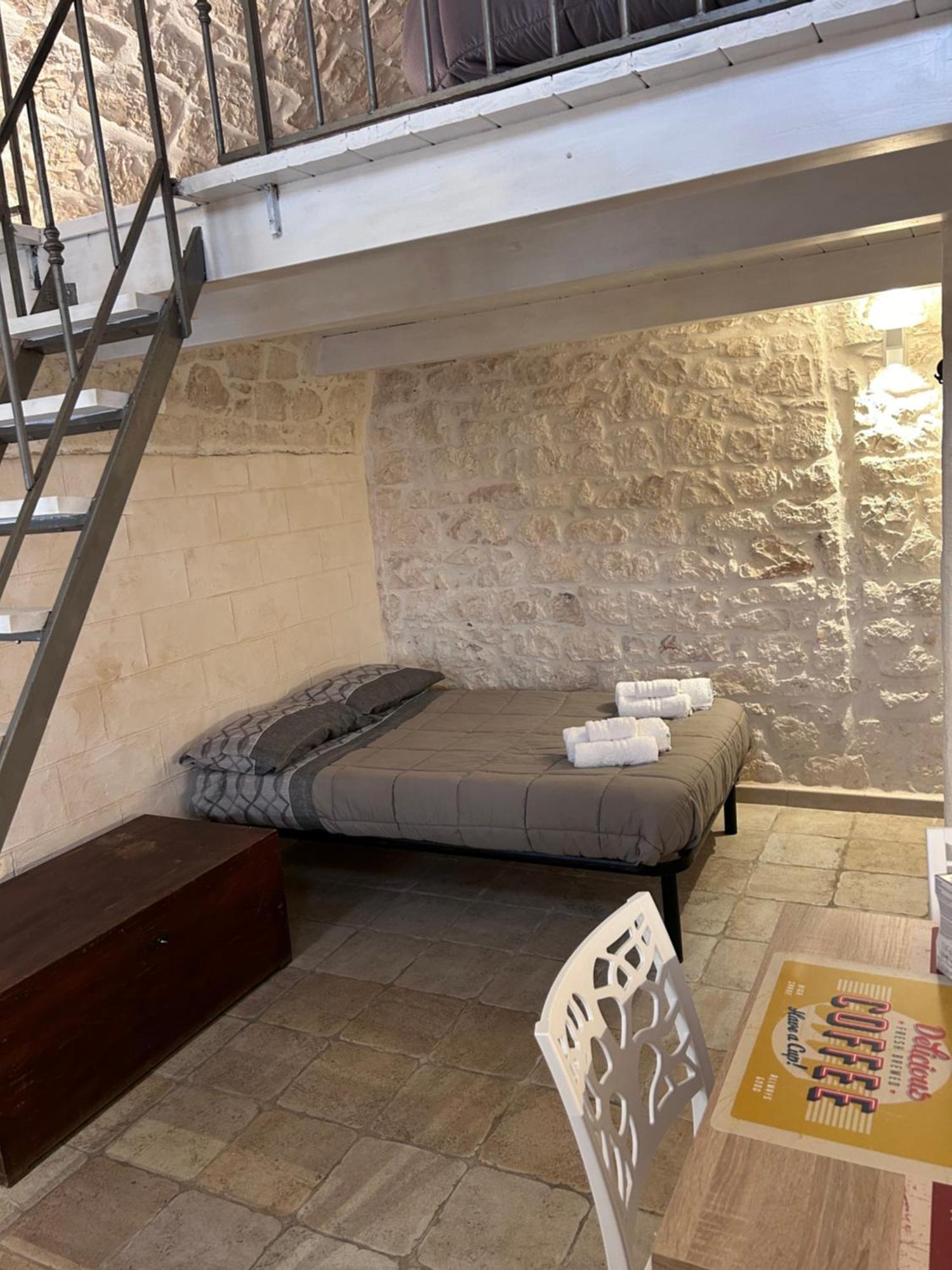 La 13 Guest House أوستوني المظهر الخارجي الصورة